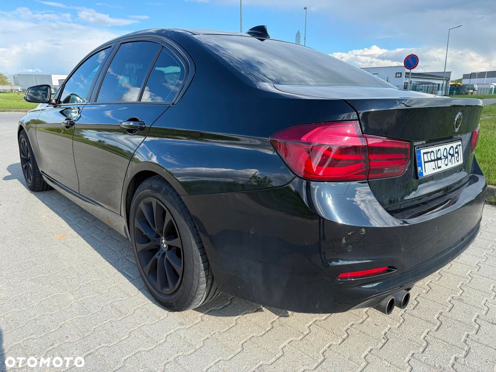 BMW Seria 3 320i - 6