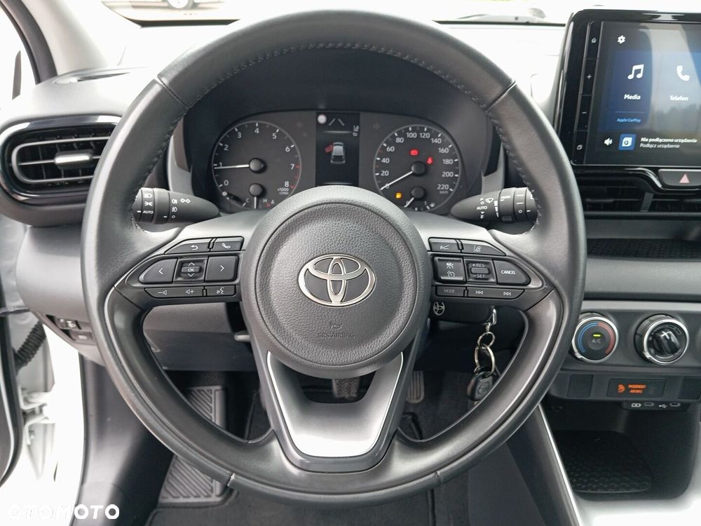 Toyota Yaris - 18