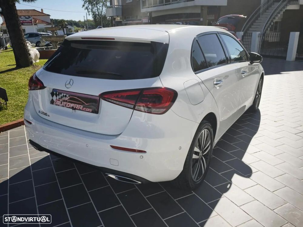 Mercedes-Benz A 250 e 8G-DCT Progressive Advanced - 4