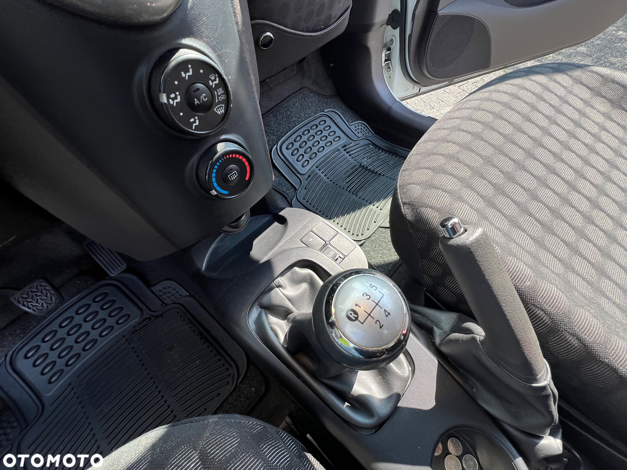 Toyota iQ 1.0 Luna - 13