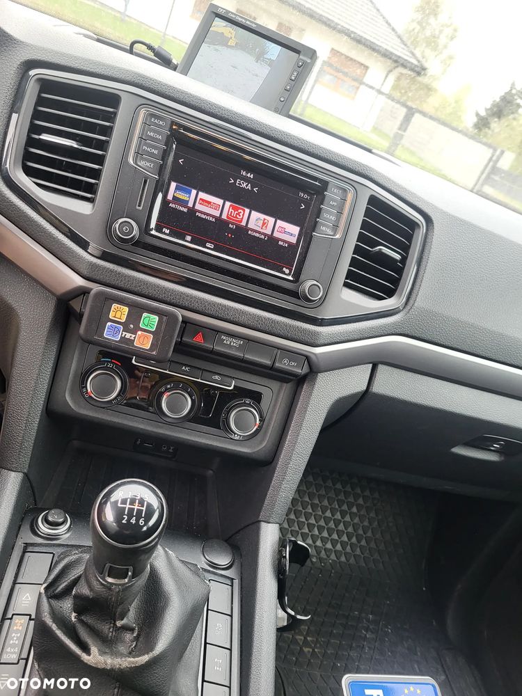 Volkswagen Amarok - 23
