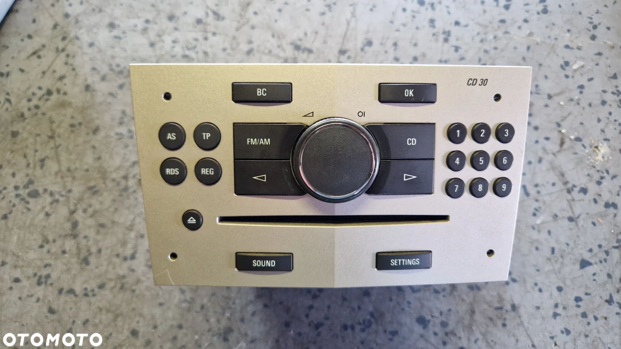 OPEL ASTRA H RADIO CD30 13263051 - 1