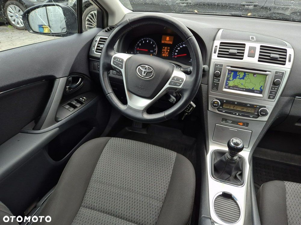 Toyota Avensis - 24