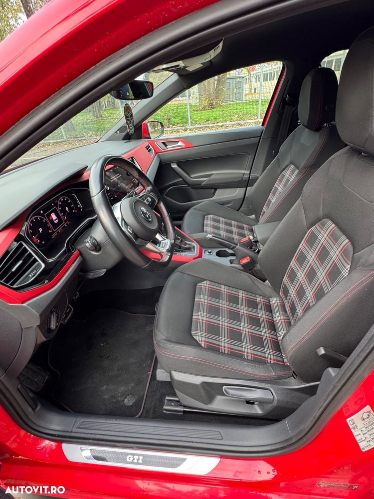 Volkswagen Polo 2.0 TSI OPF DSG GTI - 17