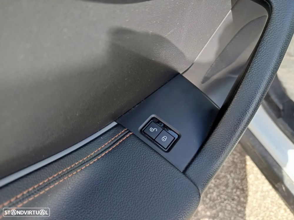 Jaguar F-Pace 2.0 i4D Prestige AWD - 20