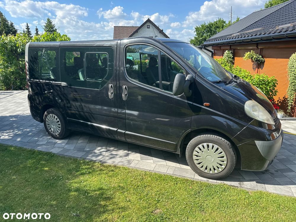Opel Vivaro - 2