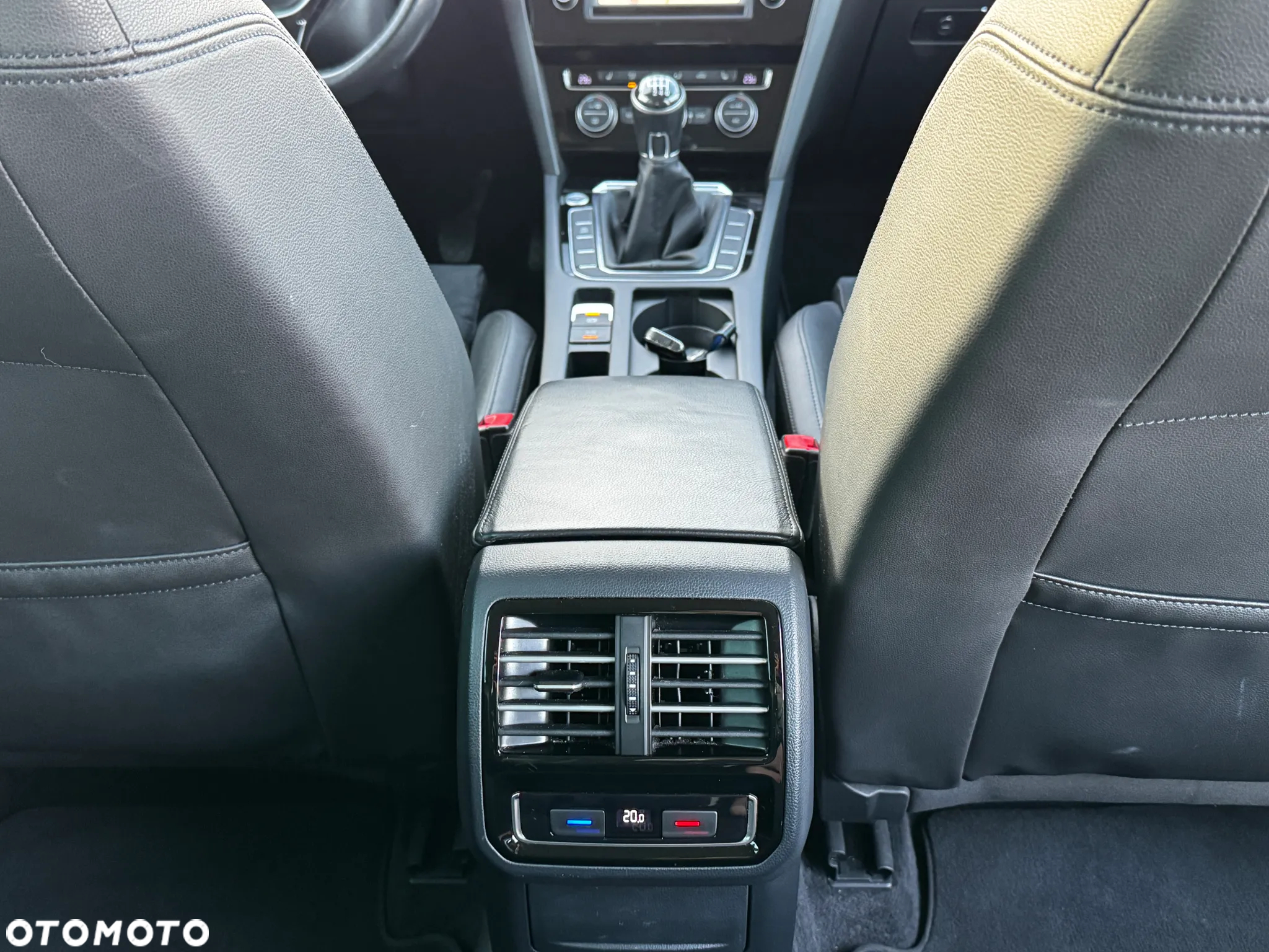Volkswagen Passat 2.0 TDI BMT Highline - 15