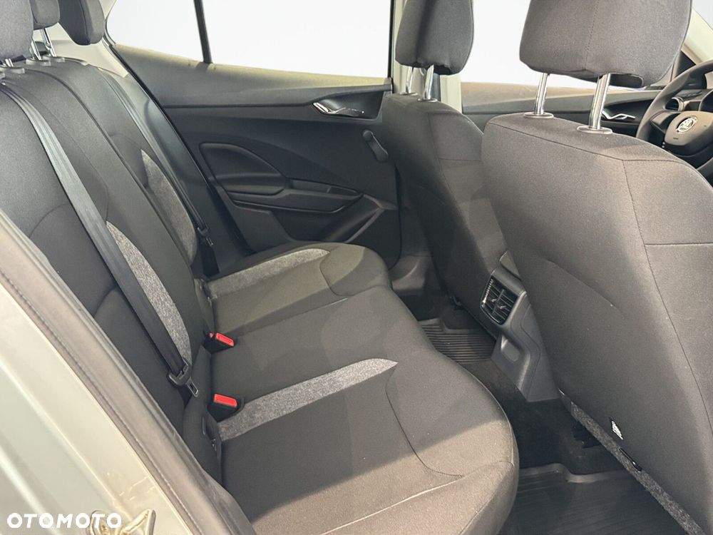 Skoda Fabia 1.0 Essence - 15
