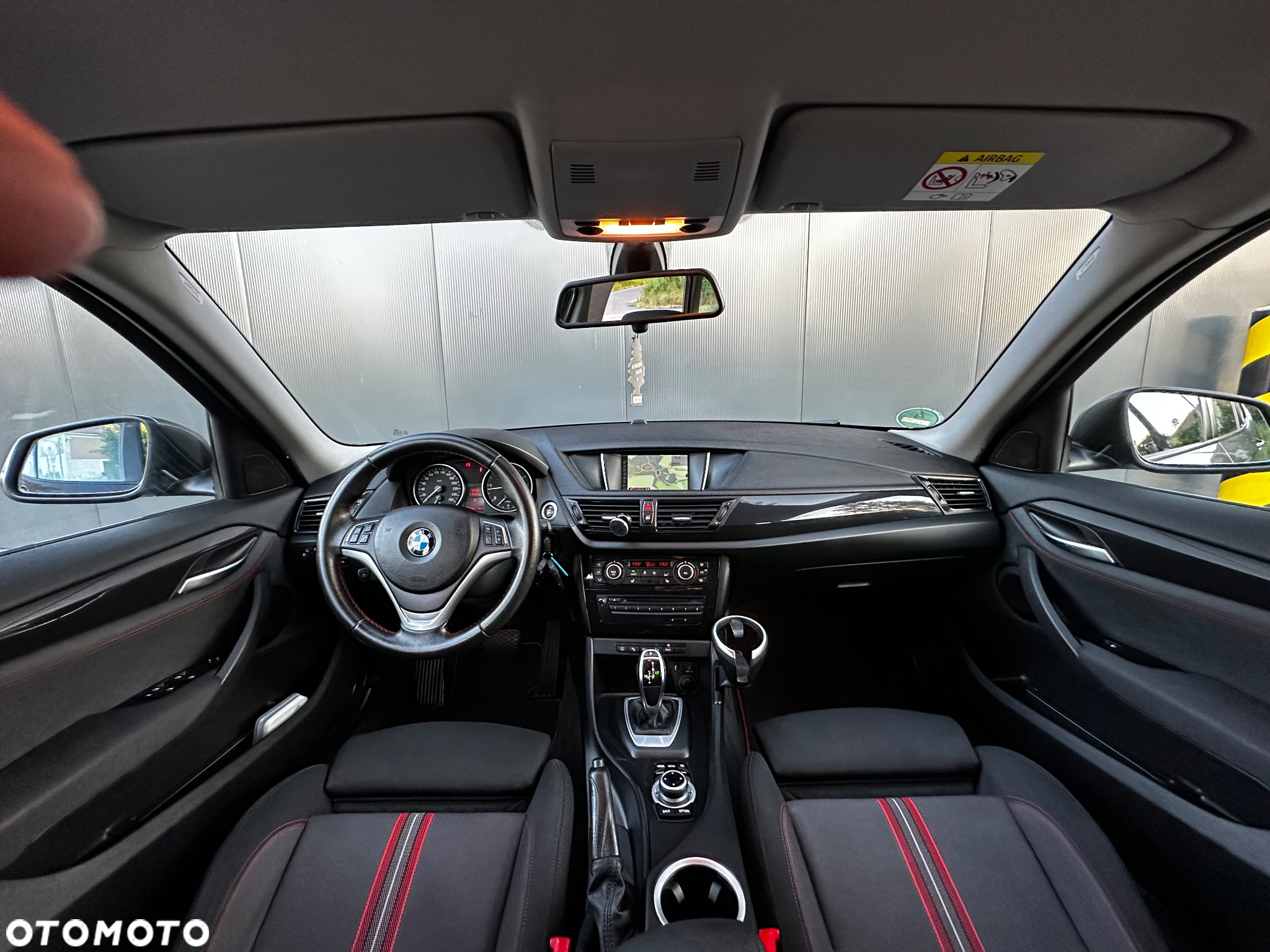 BMW X1 xDrive18d - 14