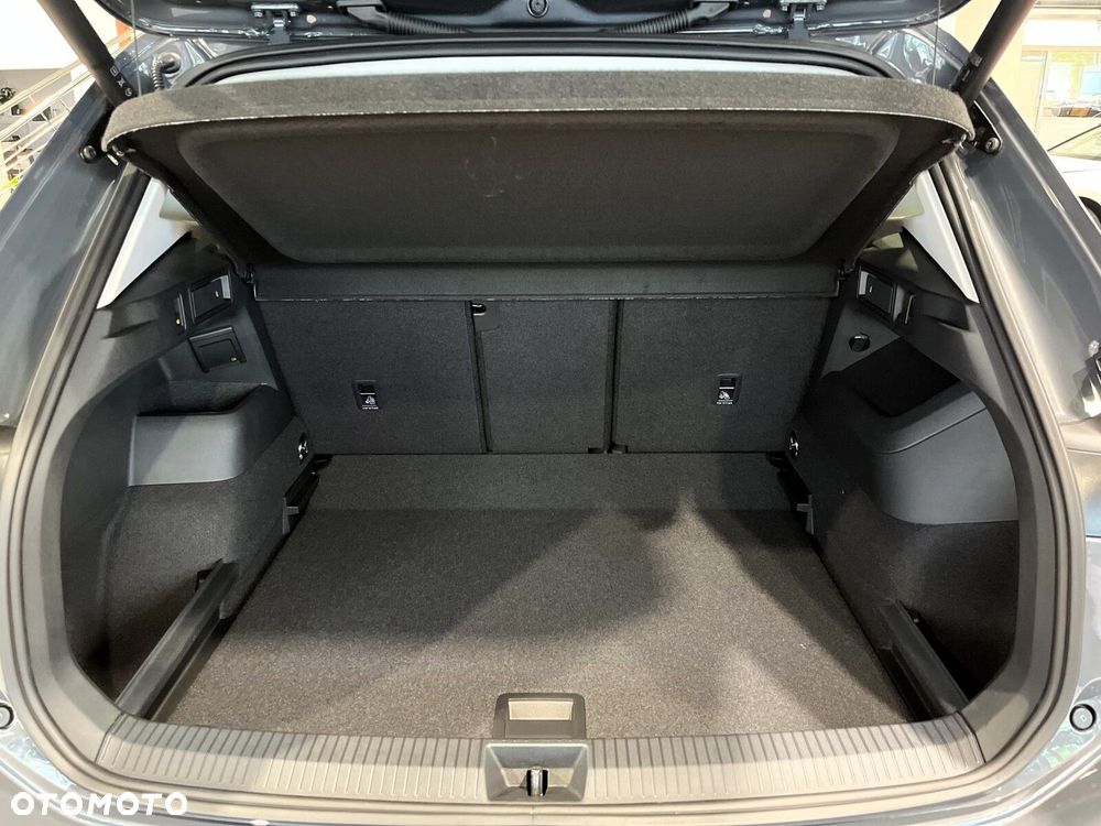 Volkswagen Tiguan - 31