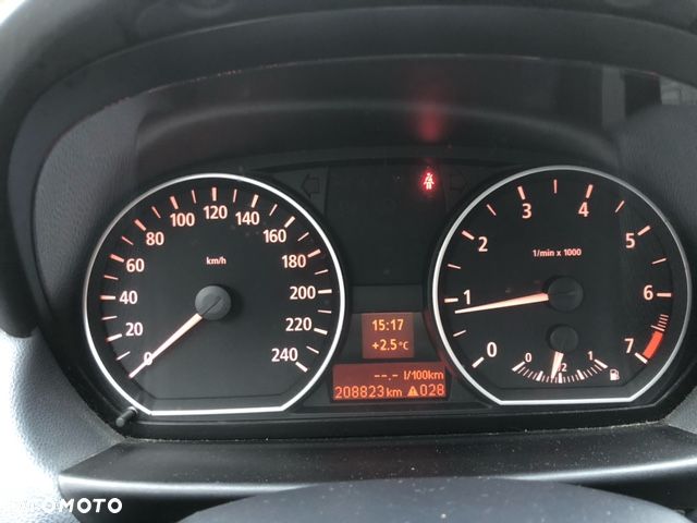 BMW Seria 1 116i - 5