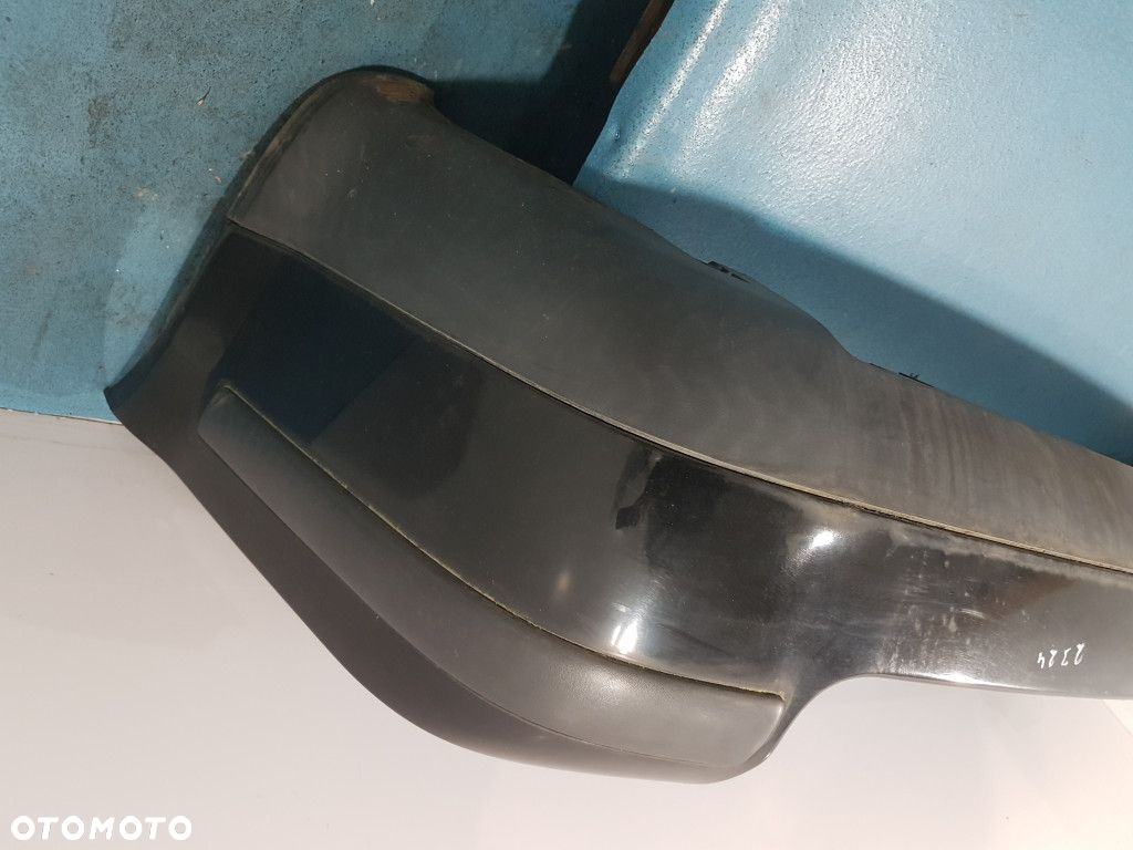 VW PASSAT B5FL ZDERZAK TYŁ L041 - 3