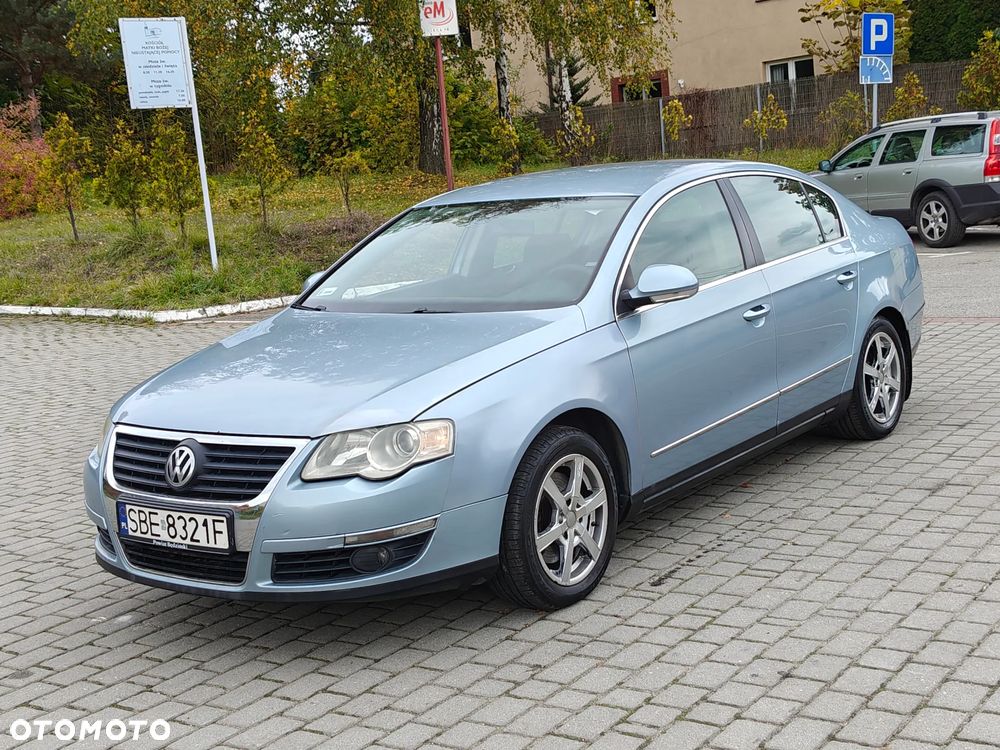 Volkswagen Passat 2.0 FSI Comfortline - 17