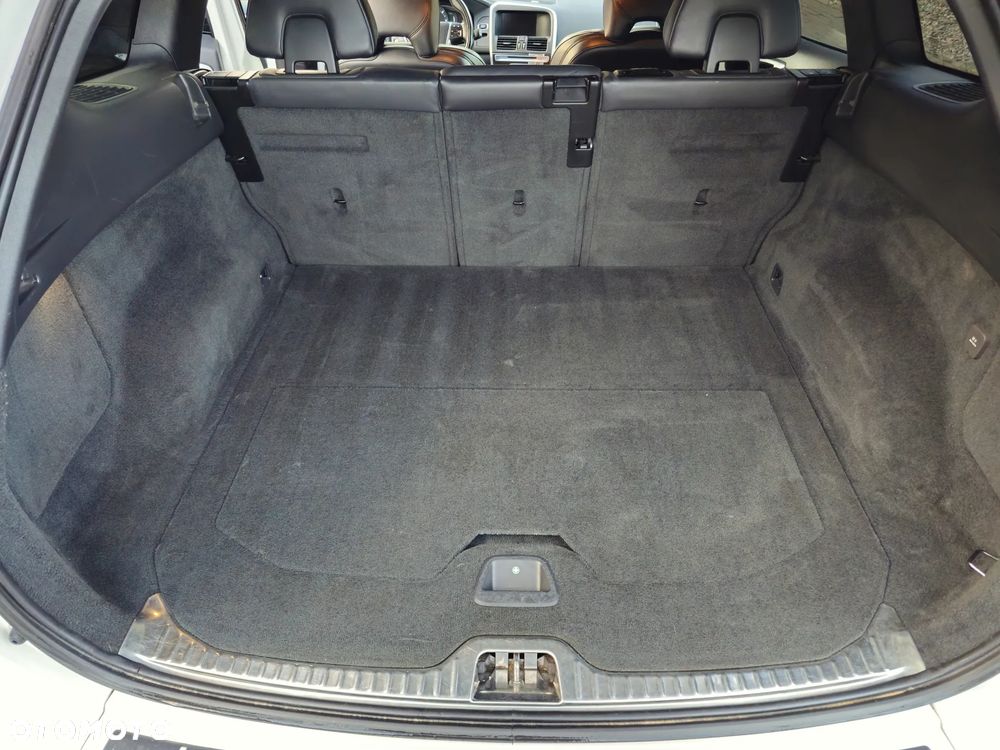 Volvo XC 60 - 38