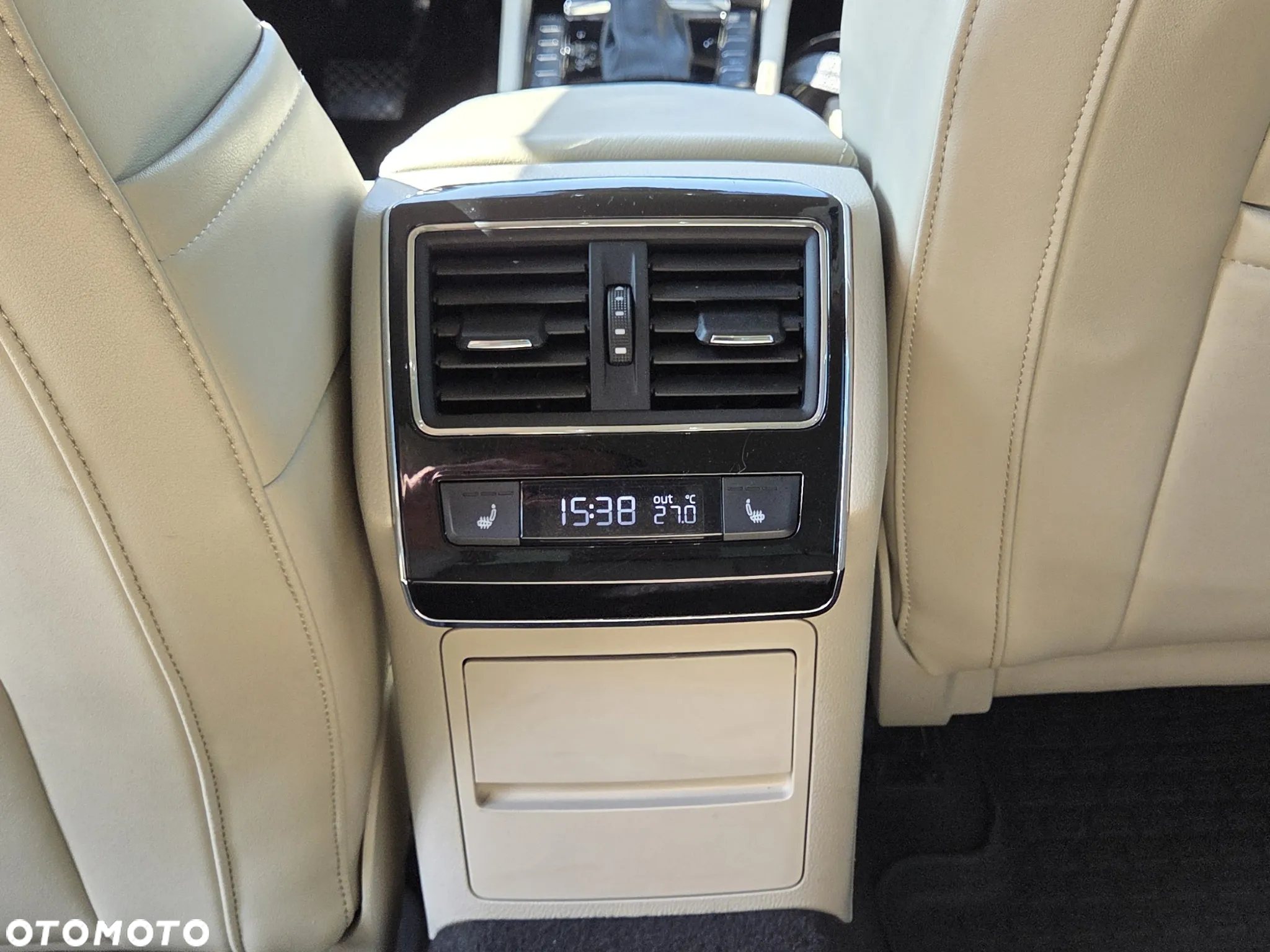 Skoda Superb 2.0 TSI Style DSG - 31