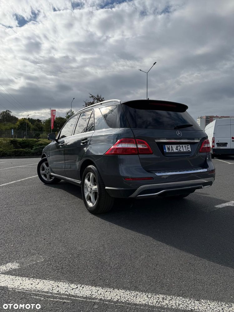 Mercedes-Benz ML 350 BlueTec 4-Matic - 5