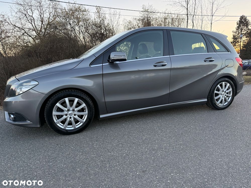 Mercedes-Benz Klasa B 180 BlueEFFICIENCY Edition - 6