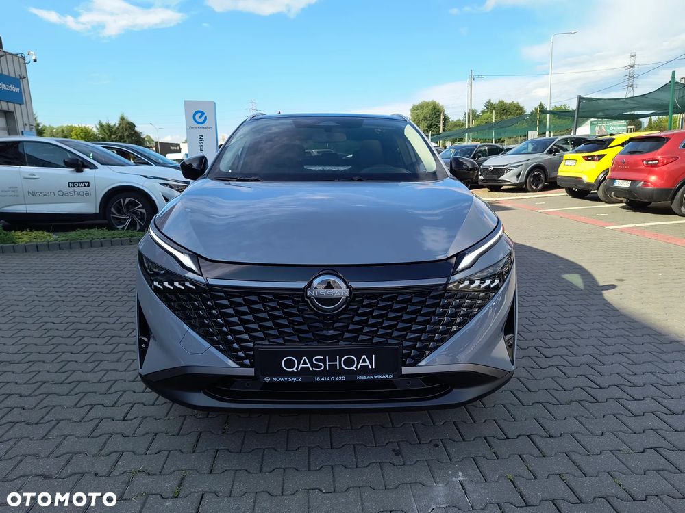 Nissan Qashqai 1.3 DIG-T mHEV 4x4 N-Connecta Xtronic - 4