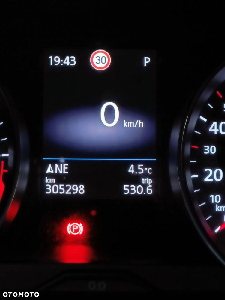 Volkswagen Passat 2.0 TDI SCR Comfortline DSG - 6