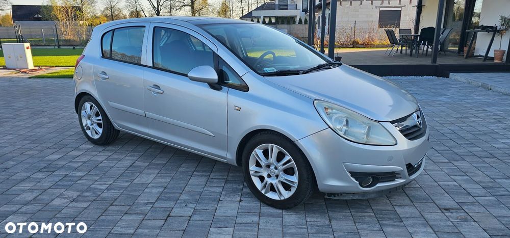 Opel Corsa 1.2 16V Enjoy - 4