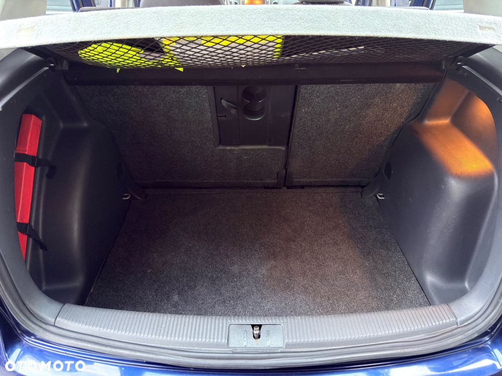 Volkswagen Golf 1.6 Comfortline - 13