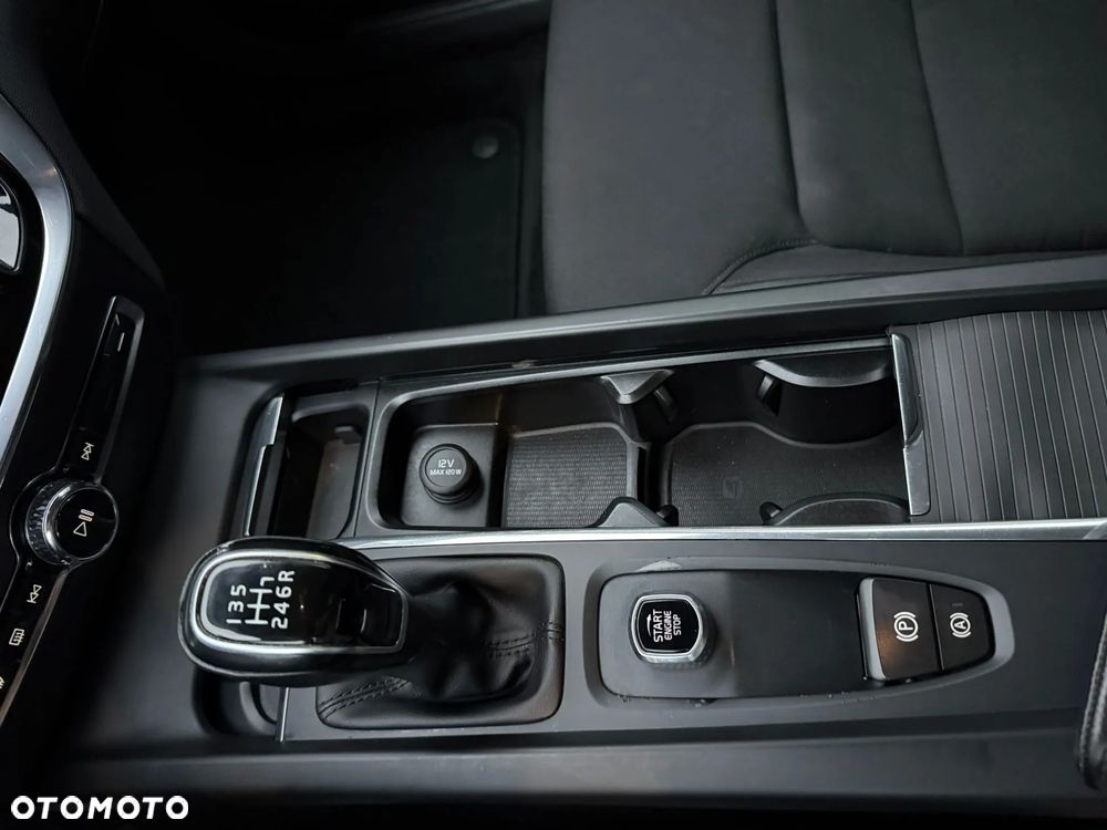 Volvo V60 D3 ECO - 13