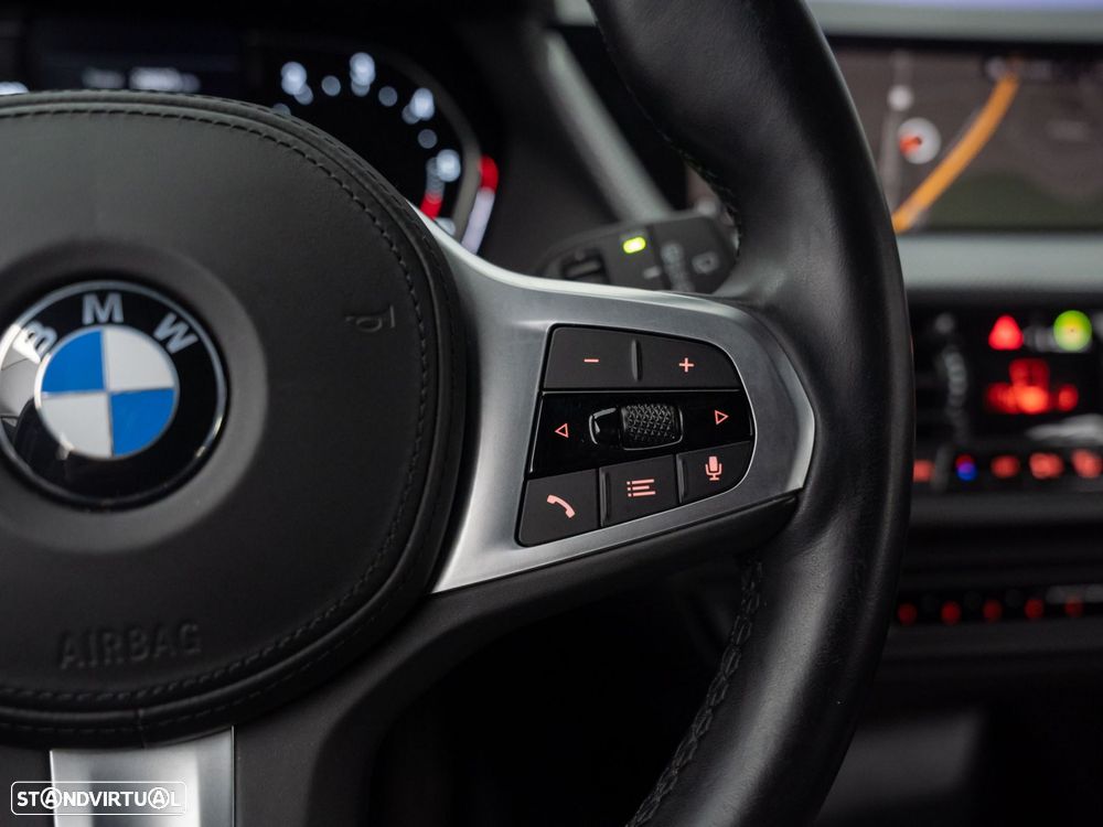 BMW 116 d Pack Desportivo M - 21