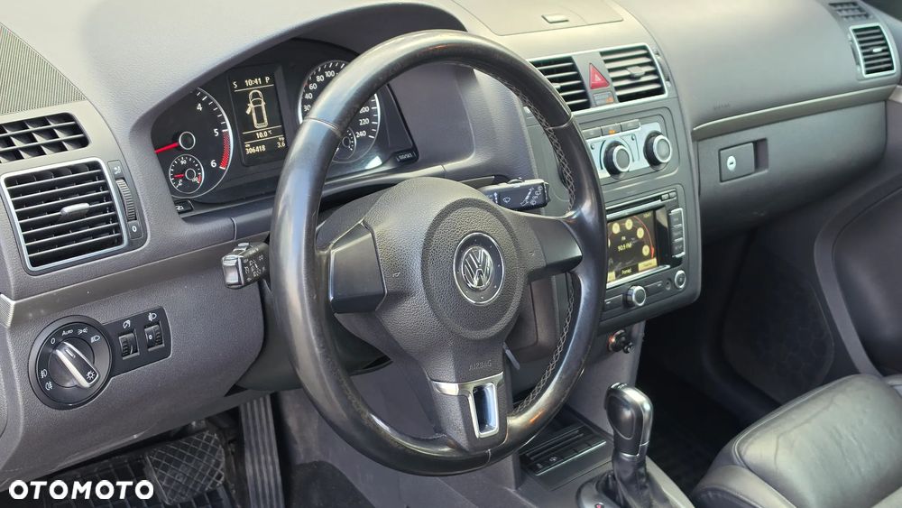 Volkswagen Touran 2.0 TDI DPF DSG Comfortline - 17