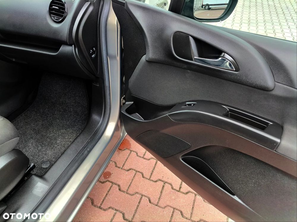 Opel Meriva 1.4 T Cosmo - 24