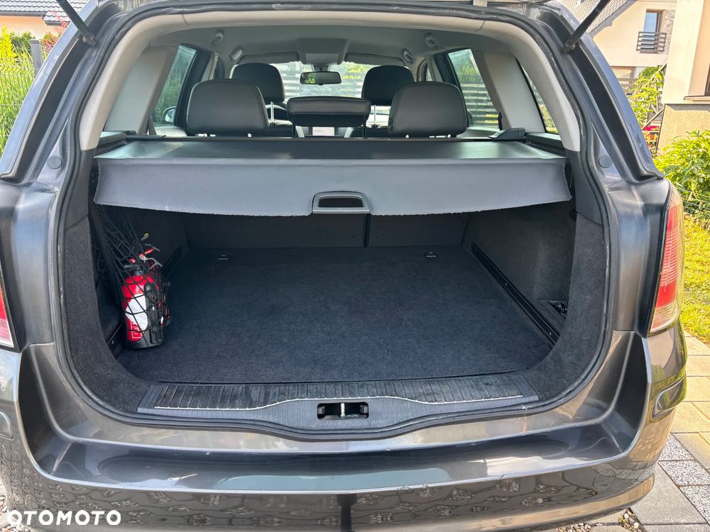 Opel Astra 1.7 CDTI DPF Cosmo - 9