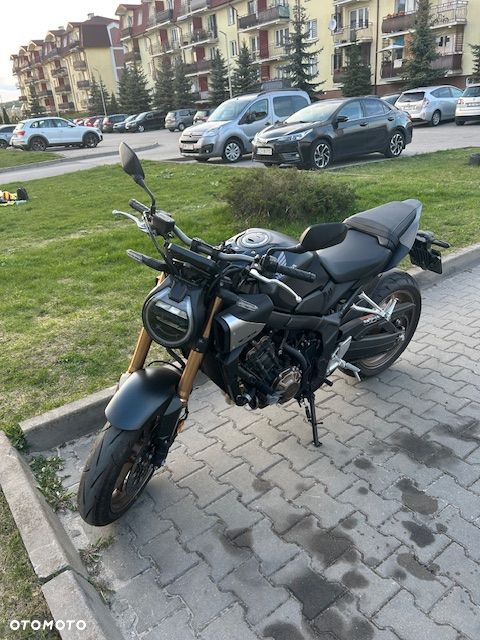 Honda CB - 1