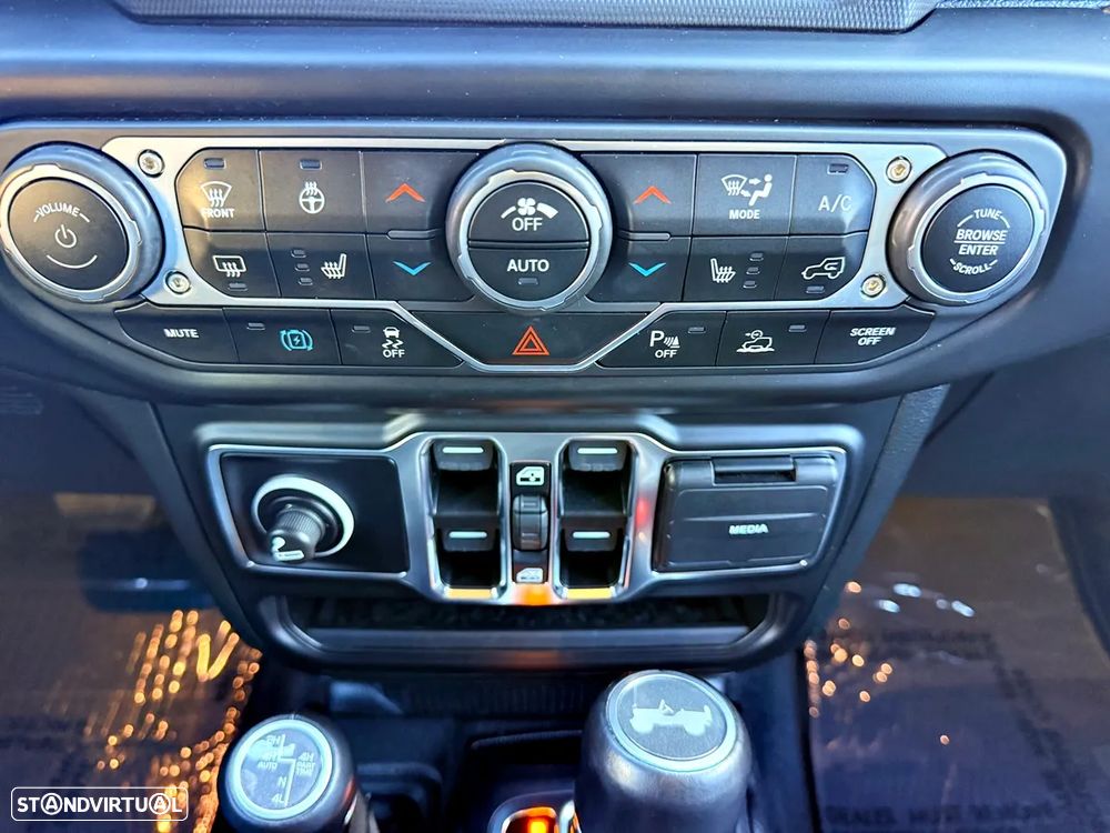 Jeep Wrangler Unlimited 2.0 TG 4xe Sahara - 17