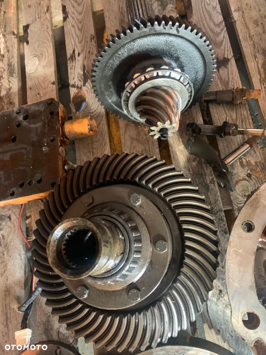 Części tylnego mostu do CASE 580K Super zwolnica, tryb talerzowy, atak 9/55 satelity - 5