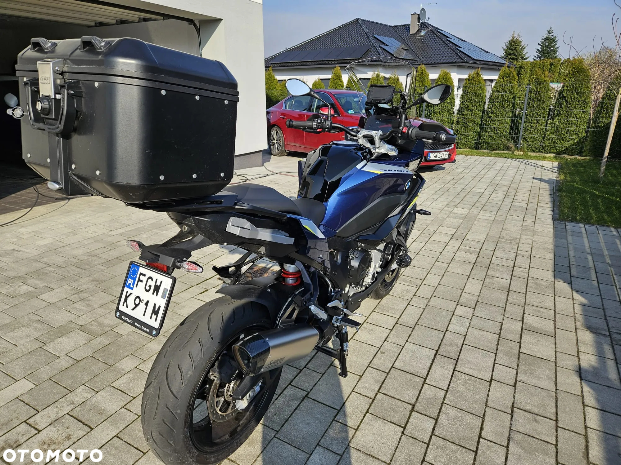 BMW XR - 12