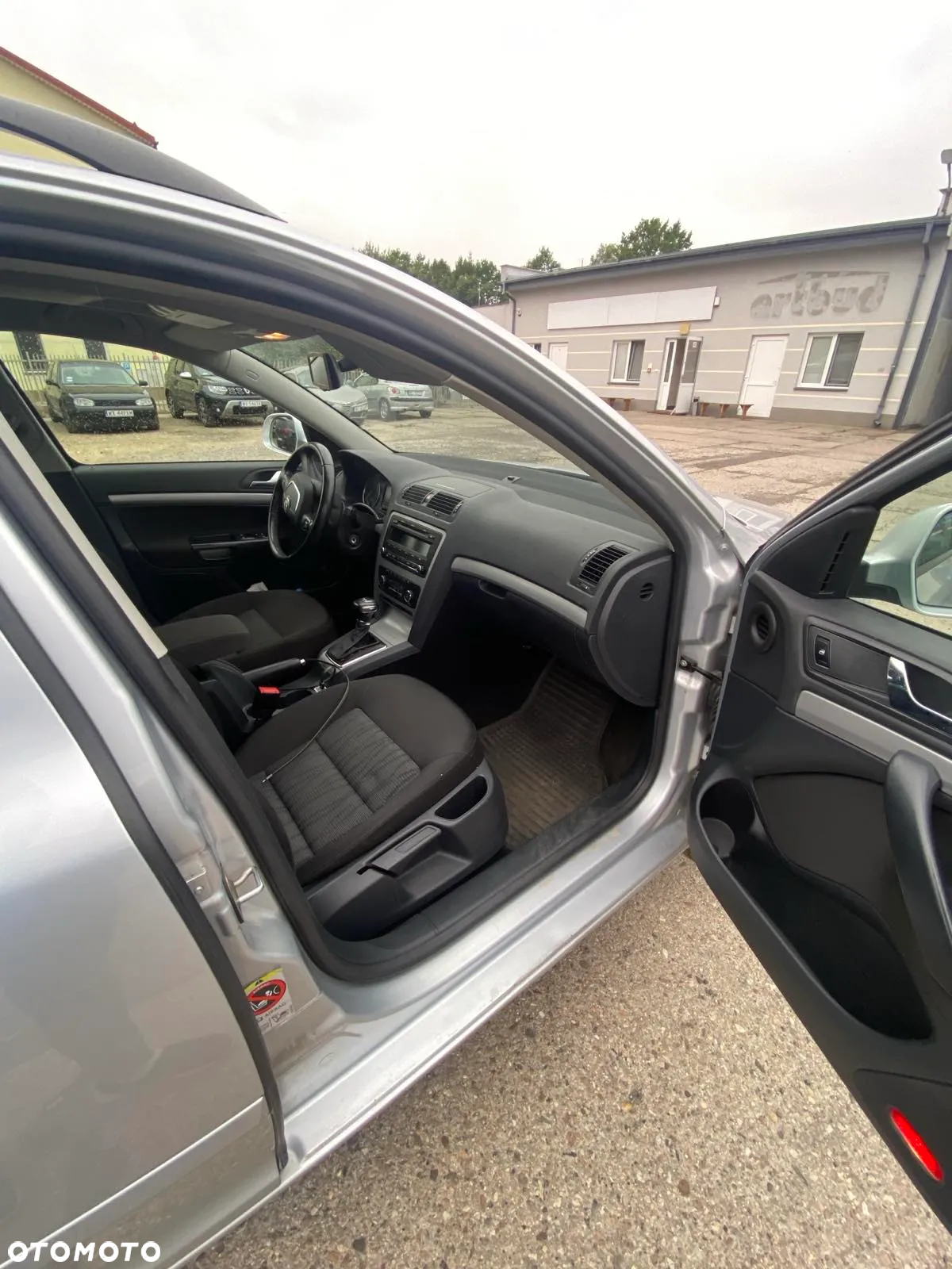 Skoda Octavia Combi 1.4 TSI DSG Elegance - 10