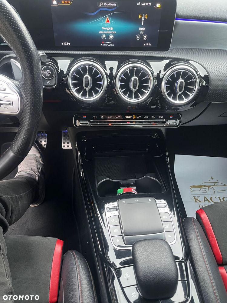 Mercedes-Benz Klasa A 35 AMG 4-Matic Edition 1 7G-DCT - 13