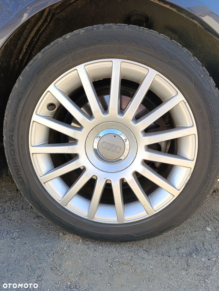 Audi A6 Limousine 2.4 - 15