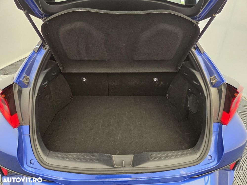 TOYOTA C-HR 2022 — imagine 10