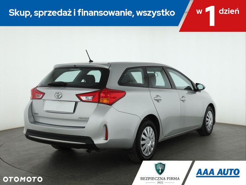 Toyota Auris - 7