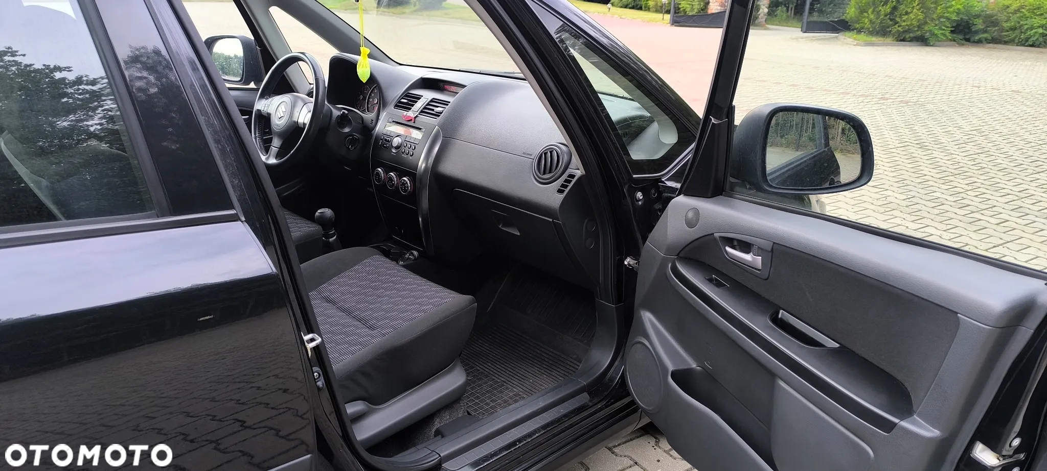 Suzuki SX4 - 25