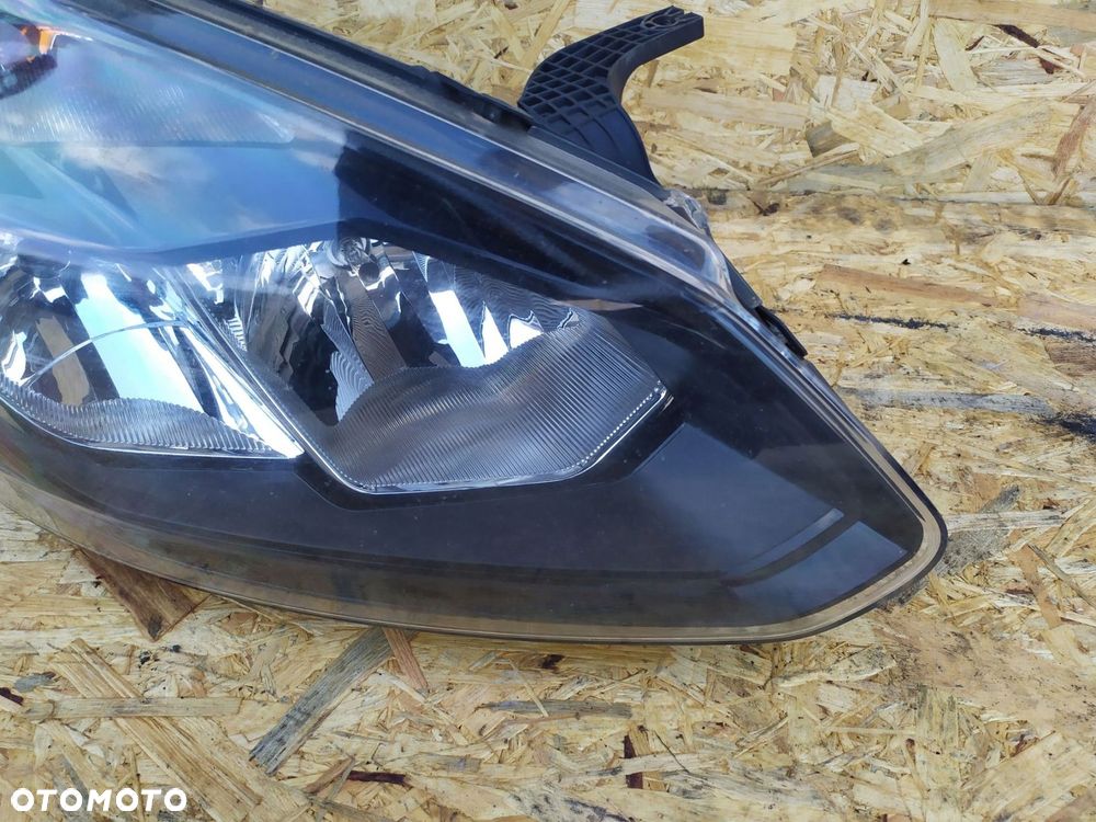PRAWA PRZEDNIA LAMPA REFLEKTOR TRANSIT TOURNEO - 3