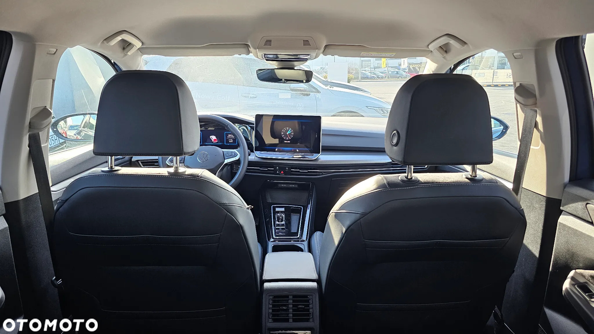 Volkswagen Golf - 17