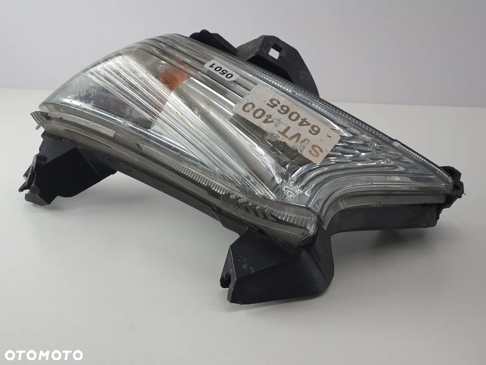 HONDA SWT 400 KIERUNKOWSAZ PRZÓD PRAWY - 2