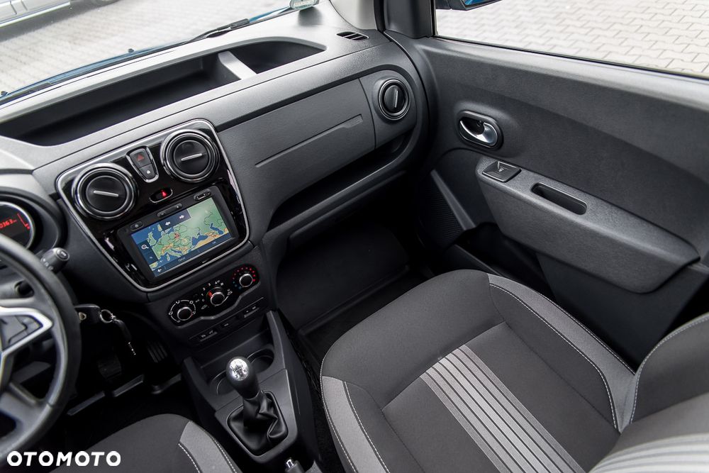 Dacia Dokker TCe 115 Stepway Celebration - 37