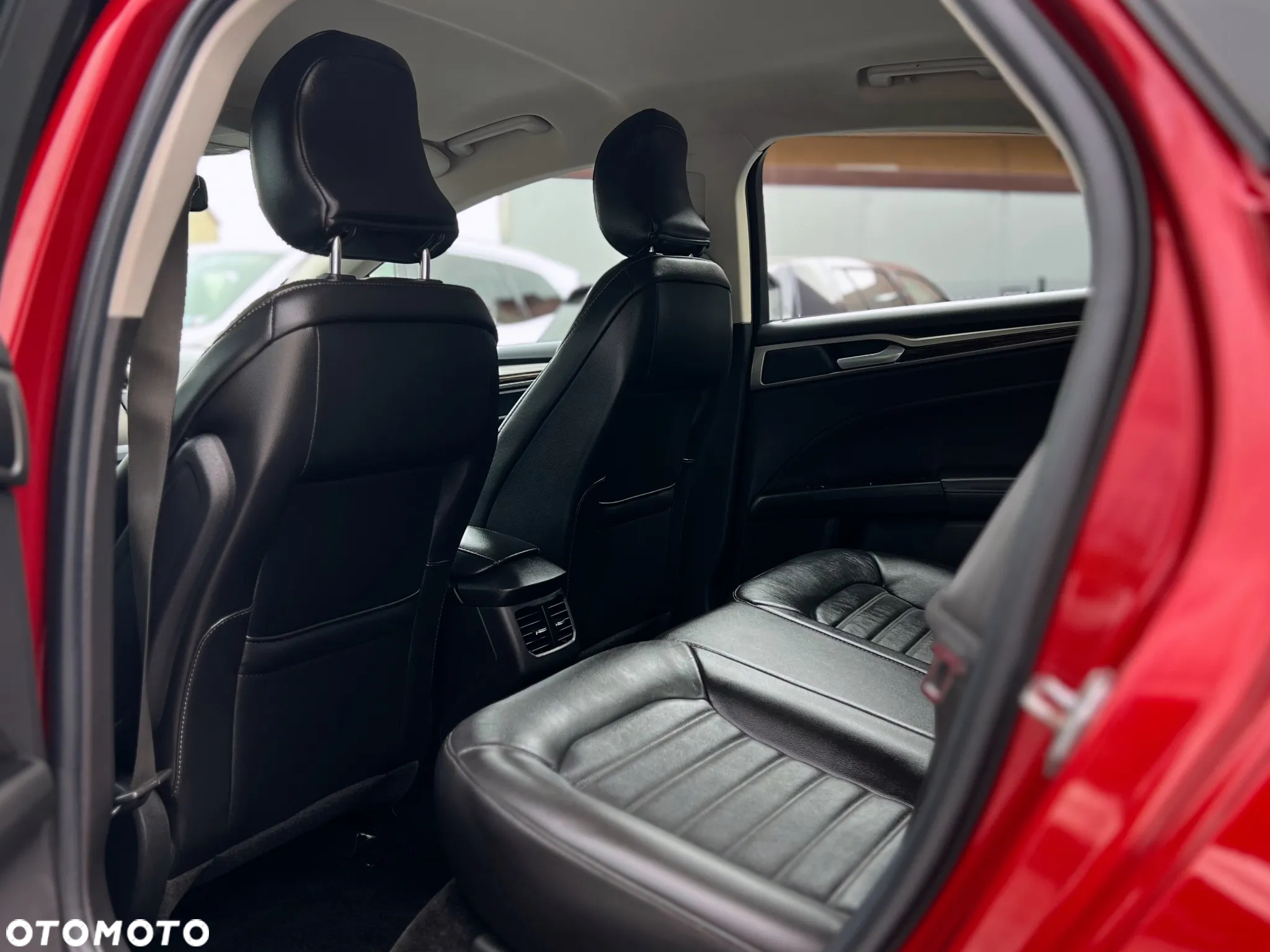 Ford Fusion 2.0 EcoBoost Titanium - 11