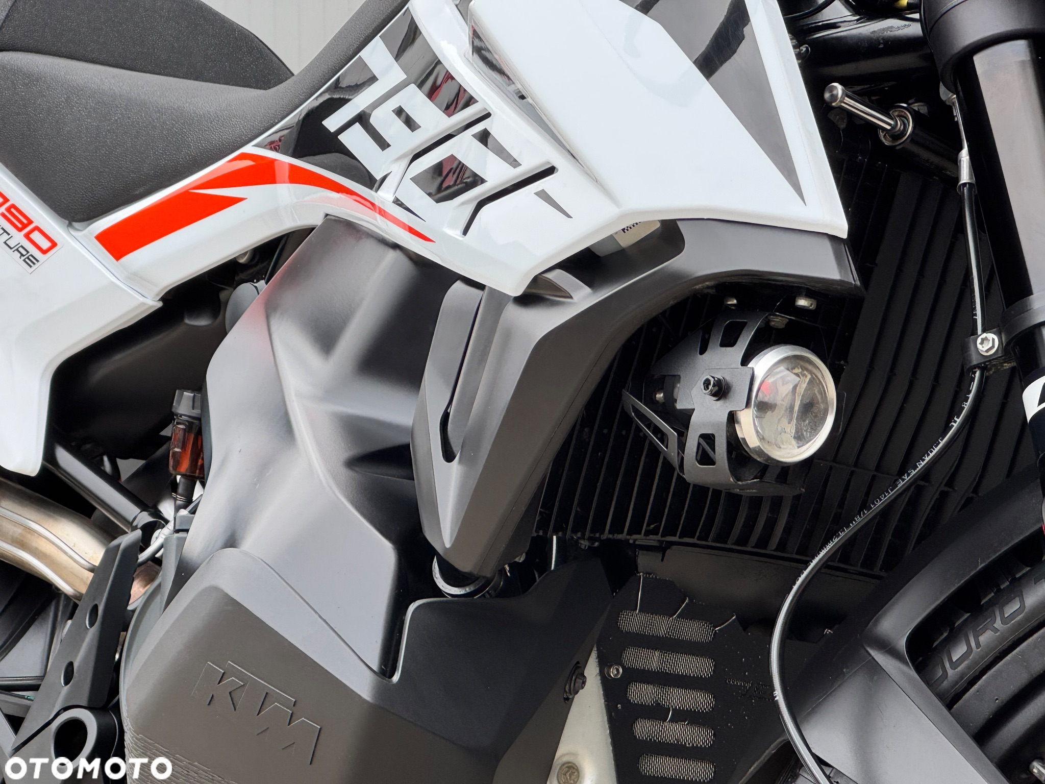 KTM Adventure - 12