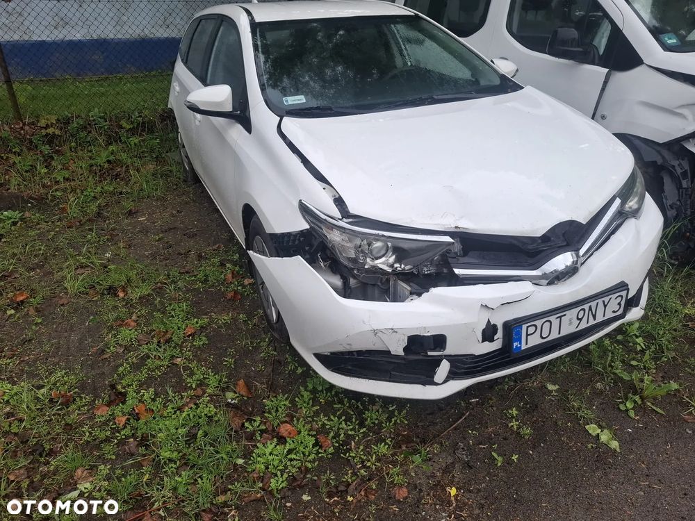 Toyota Auris 1.4 D-4D Active - 4