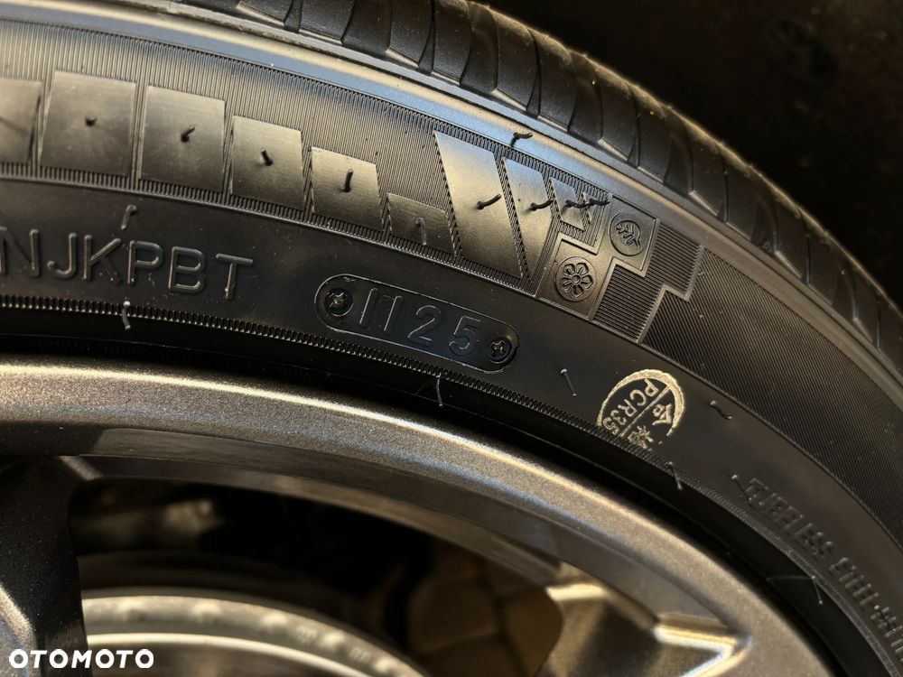 Renault Scenic ENERGY TCe 130 INTENS - 27