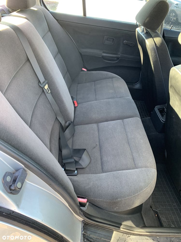 BMW Seria 3 318i - 22