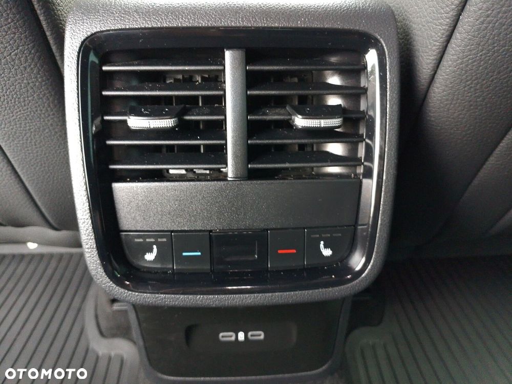 Skoda Octavia 2.0 TDI Sportline DSG - 26